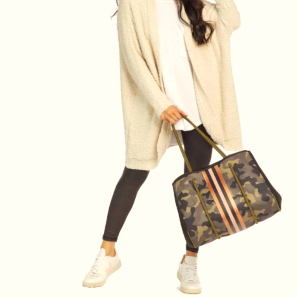 Taylor Gray (Large) Camo Colorblock Stripe Taylor Neoprene Tote Bag & Pouch Set